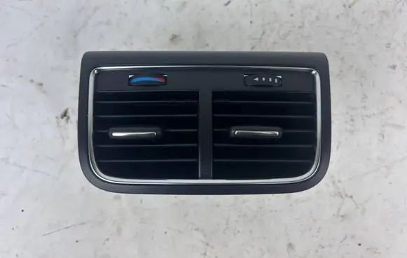 Rear air vent grill