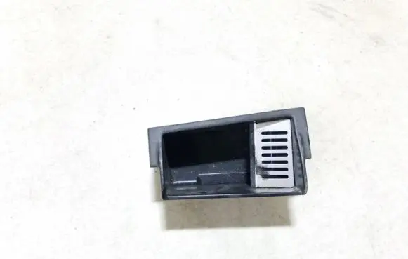 Car ashtray