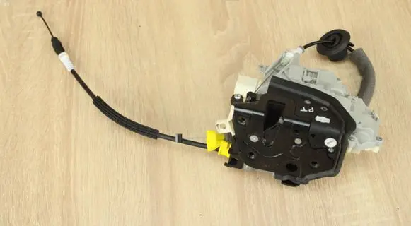 Audi A5 Rear door lock 4G0839016C