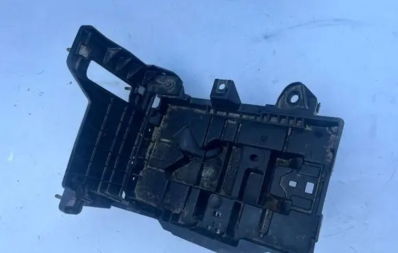 Jeep Cherokee Battery box tray JEEP CHEROKEE KL OBUDOWA PODSTAWA AKUMULATORA 2014-