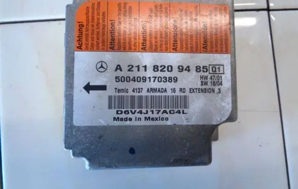 Mercedes-Benz E W211 Airbag control unit/module A2118209485