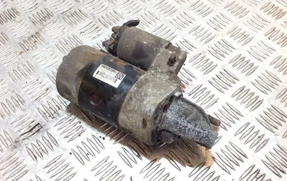 Suzuki Swift I Starter motor 3110086G00