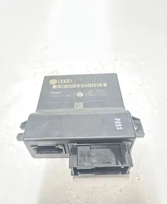 Audi Q7 4L Gateway control module 4L0907468B 4L0910468A