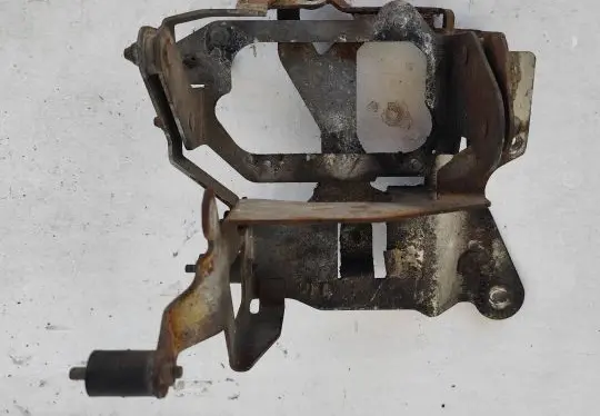 Mercedes-Benz ML AMG W164 Engine oil radiator A1645001531