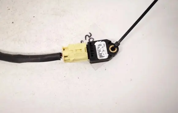 Toyota Verso Airbag deployment crash/impact sensor 8983105020 89831-05020