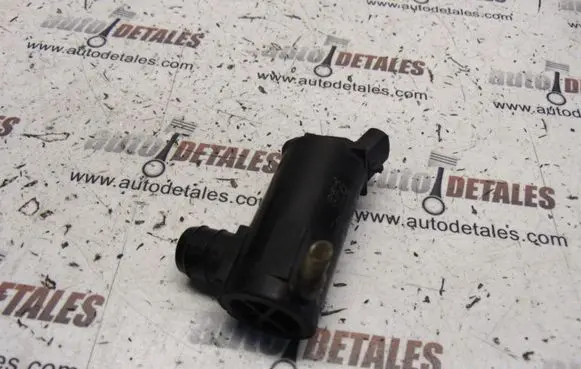 Toyota Corolla Verso E121 Windscreen/windshield washer pump 8533060140