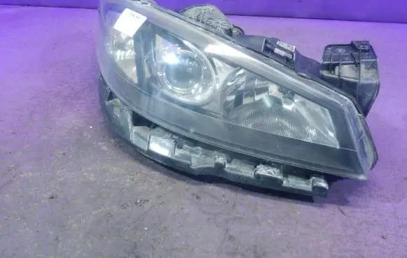 Renault Laguna II Headlight/headlamp 8200354743