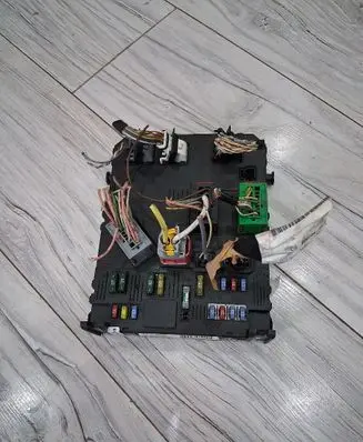 Peugeot 407 Comfort/convenience module 9655708380