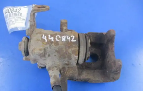 Volkswagen PASSAT B4 Rear brake caliper