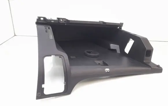 Glove box