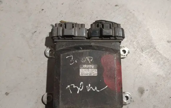 Opel Signum Fuel injection control unit/module 8972586910 1310001270