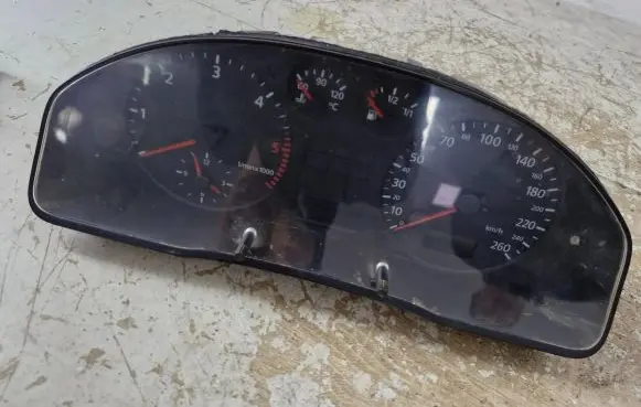 Audi A4 S4 B5 8D Speedometer (instrument cluster) 8D0919861A 110008884001