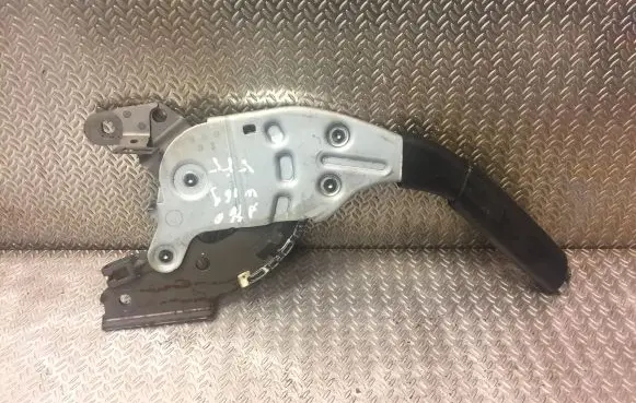 Mercedes-Benz A W169 Hand brake release handle 1694200084 A1694200084