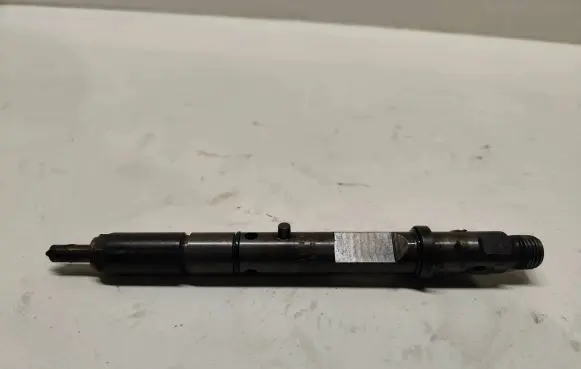 Fuel injector