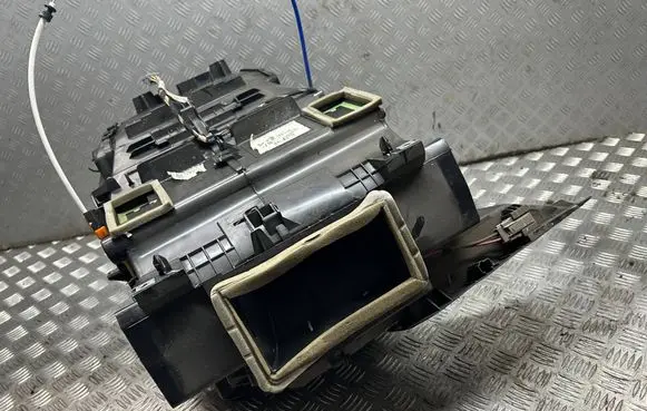 Renault Clio IV Interior heater climate box assembly 272709355R