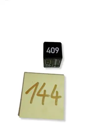 Volkswagen Golf IV Other relay 1J0906383B