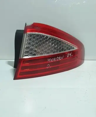 Ford Mondeo MK IV Rear/tail lights 7S7113404A 0374D