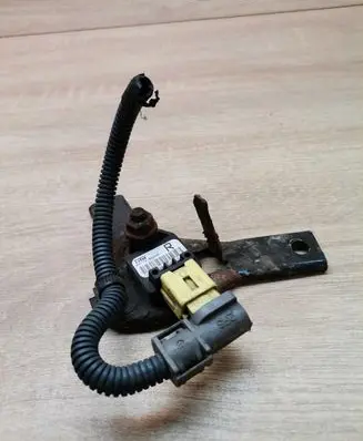 Toyota Avensis T250 Airbag deployment crash/impact sensor 8917305030 235415101F