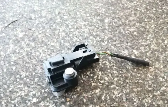 BMW 7 F01 F02 F03 F04 Airbag deployment crash/impact sensor 9159311