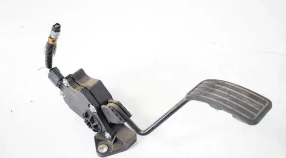 Subaru Legacy Accelerator throttle pedal 36010AG110 19880207090