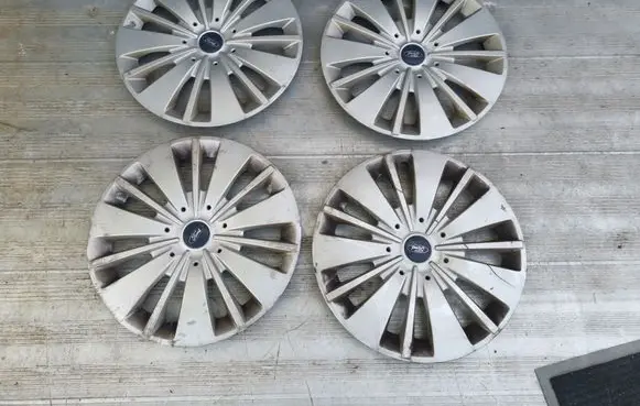 Ford Galaxy R16 wheel hub/cap/trim F1EC1130B1A