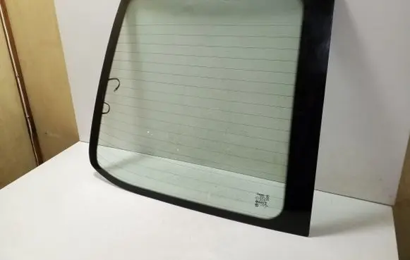 Volkswagen Transporter - Caravelle T5 Loading door trunk window/glass 