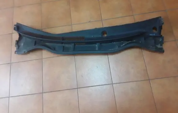 Toyota Auris E180 Wiper trim 5570802470