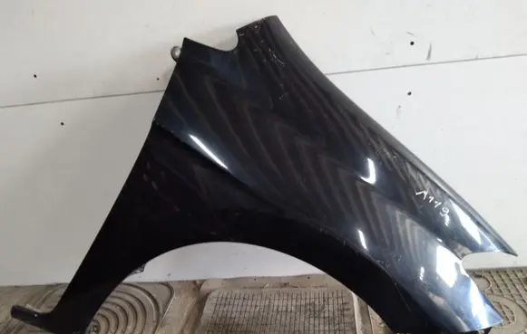 Honda FR-V Fender
