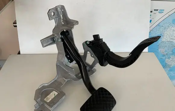 Audi Q5 SQ5 Pedal assembly 8W1723117B 8W1723523 8W1723140B