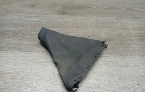 Volvo V50 Handbrake trim 