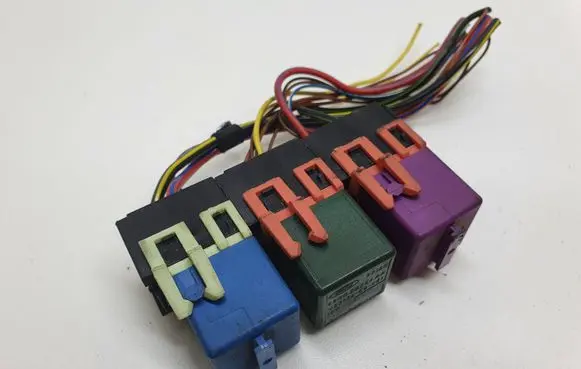 BMW 5 E60 E61 Other relay 1735424 12621735424