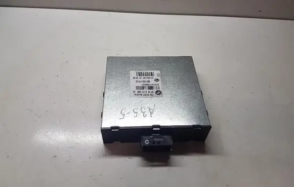 BMW 1 E82 E88 Voltage converter/converter module DC9127088021