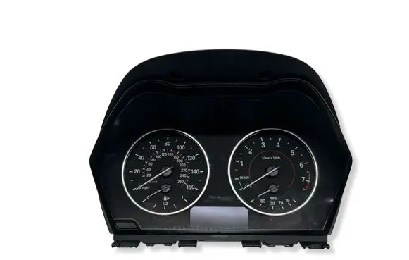 BMW 1 F20 F21 Speedometer (instrument cluster) 17649411