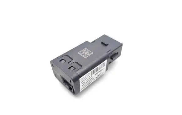 Peugeot 2008 II USB socket connector 98313506VV 98380610VV
