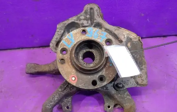 Volkswagen Lupo Front wheel hub spindle knuckle
