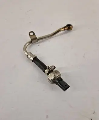 BMW 1 F20 F21 Oil pressure sensor 8507634