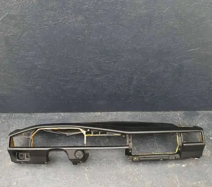 Mercedes-Benz 190 W201 Dashboard 2018310260