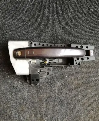 Audi A4 S4 B8 8K Front door handle cover 8T0837205A