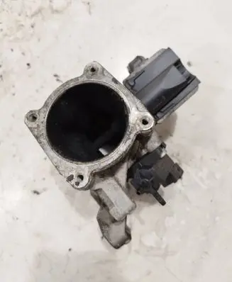Volvo V70 EGR valve 30774531