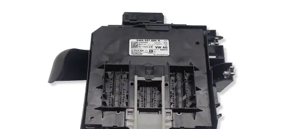 Skoda Octavia Mk4 Comfort/convenience module 5WA937086R