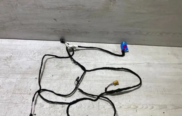 Audi A3 S3 8V Front door wiring loom 8v3971036a