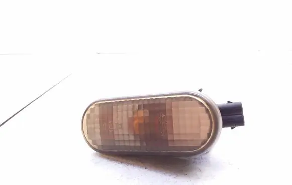 Volkswagen PASSAT B4 Front fender indicator light 3A0949117B