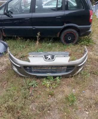Peugeot 407 Front bumper