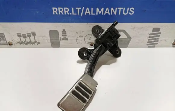 Ford Mustang VI Accelerator throttle pedal K863G9F836