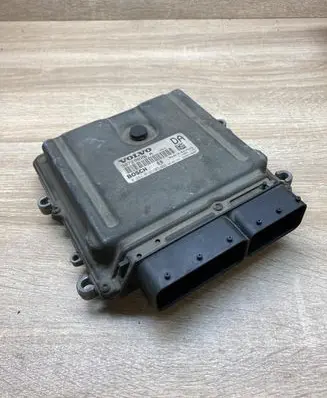 Volvo S60 Engine control unit/module ECU 30729826A 0281012103