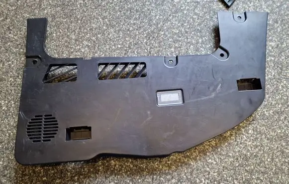 Dashboard lower bottom trim panel