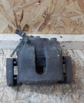 BMW 3 E46 Front brake caliper 