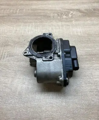 Volkswagen PASSAT B6 EGR valve 03L131501G