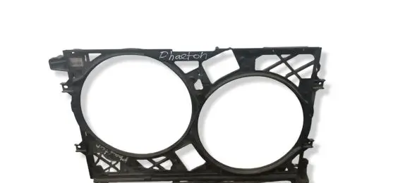 Volkswagen Phaeton Radiator cooling fan shroud 3D0121191H
