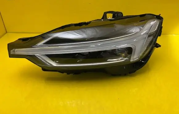 Volvo XC60 Headlight/headlamp 32404705